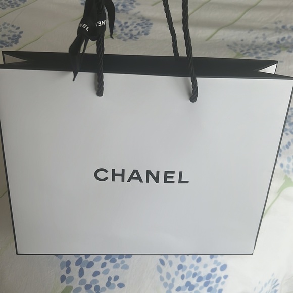 Authentic Chanel Small Shopping bag - Picture 3 of 3